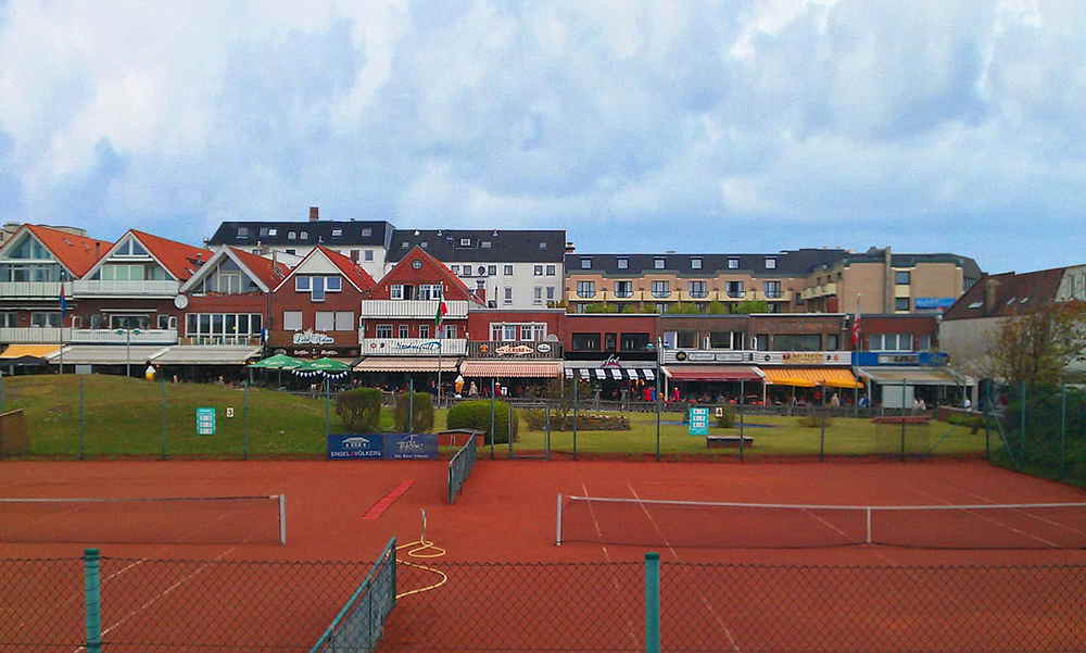 Du betrachtest gerade Tennis spielen auf Borkum