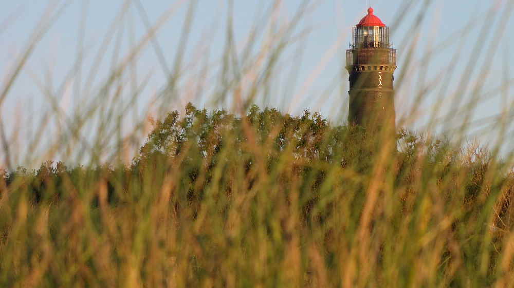 Der Südstrand von Borkum mit Leuchtturm Der Südstrand von Borkum mit Leuchtturm