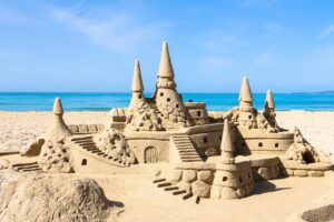 Mehr über den Artikel erfahren Sandburgenbau-Wettbewerb auf Borkum